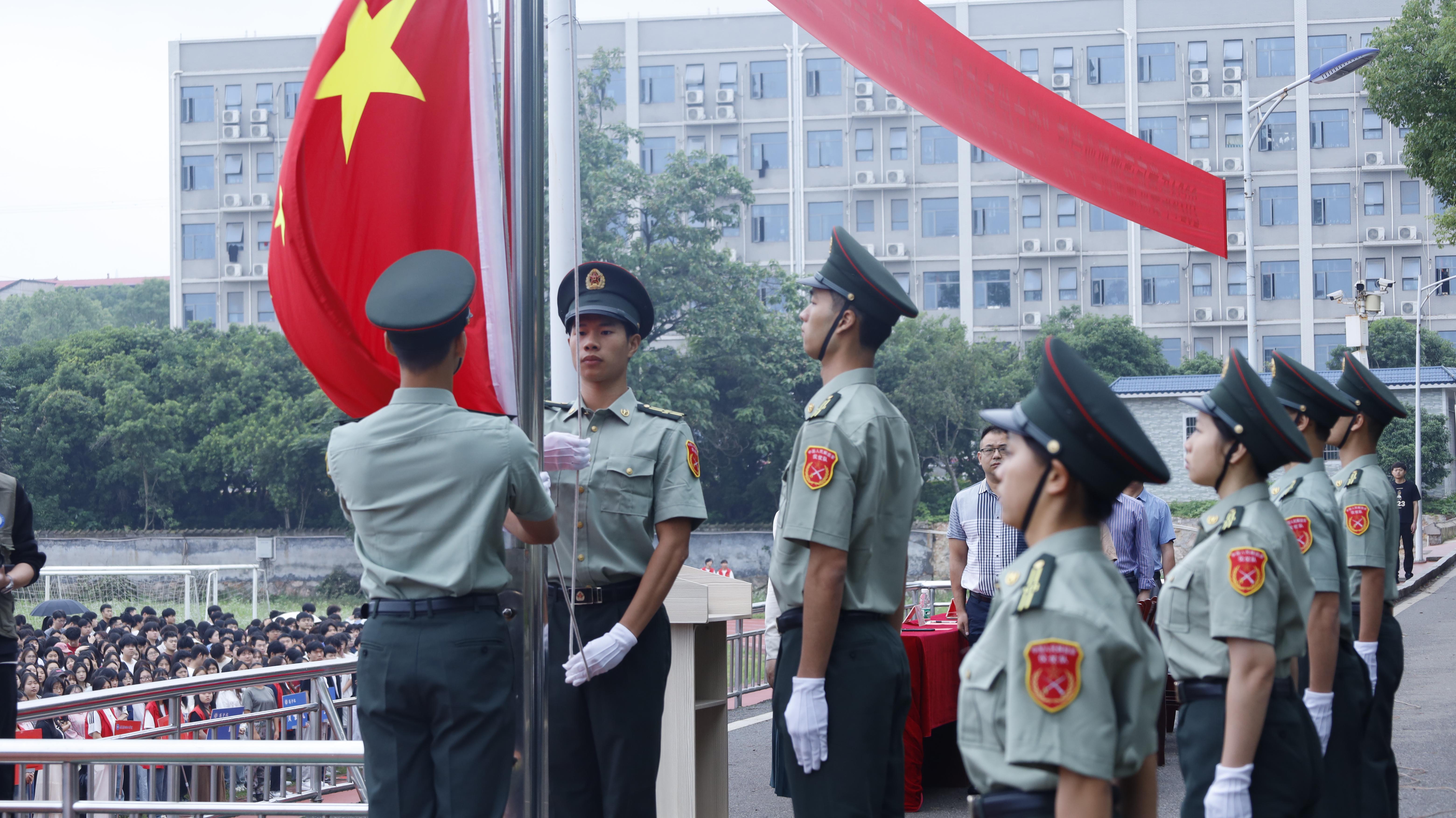 校风建设｜ 我校举行  “树立优良校风 争做有为青年”主题升旗仪式